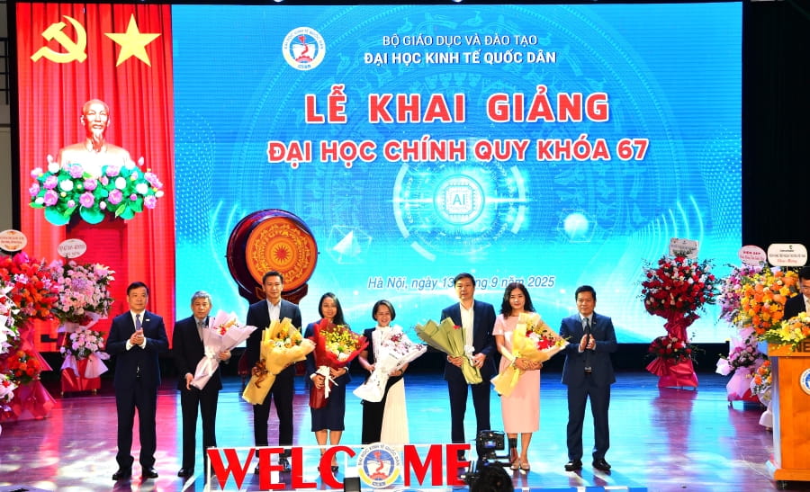 20250913_LHQ_HocbongKhoa67KTQD_42