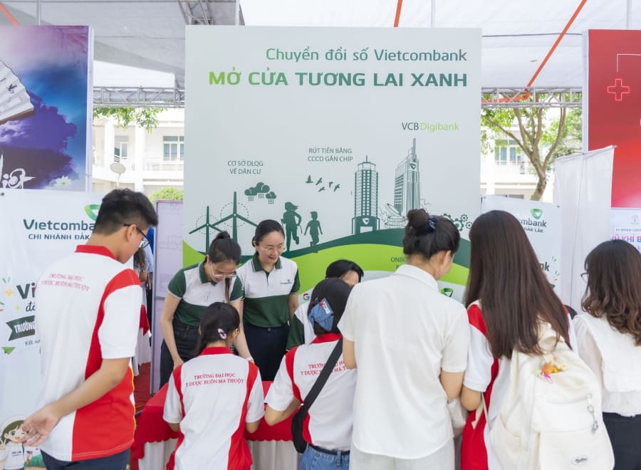 20260530_DakLak_NBP_NgayhoiVieclamYDuocBMT_02