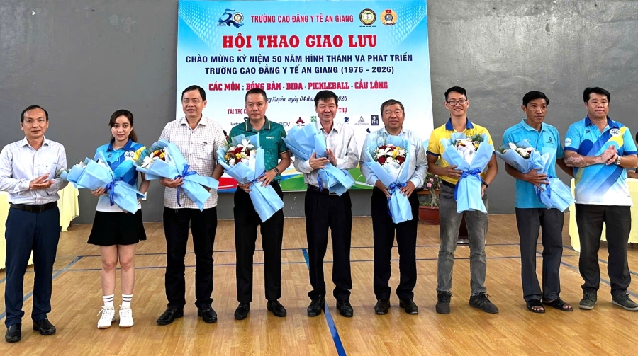 20260404_AGi_NQDK_HoiThaoCaoDangYTe_02