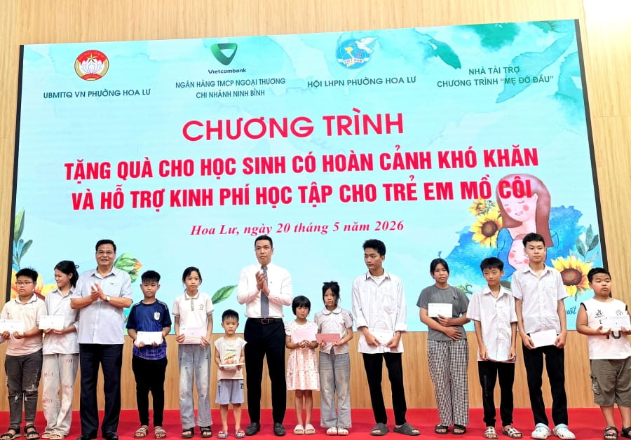 20260520_NBi_LVT_Trao200trieuHocbongHoaLuvaGiaPhong_02