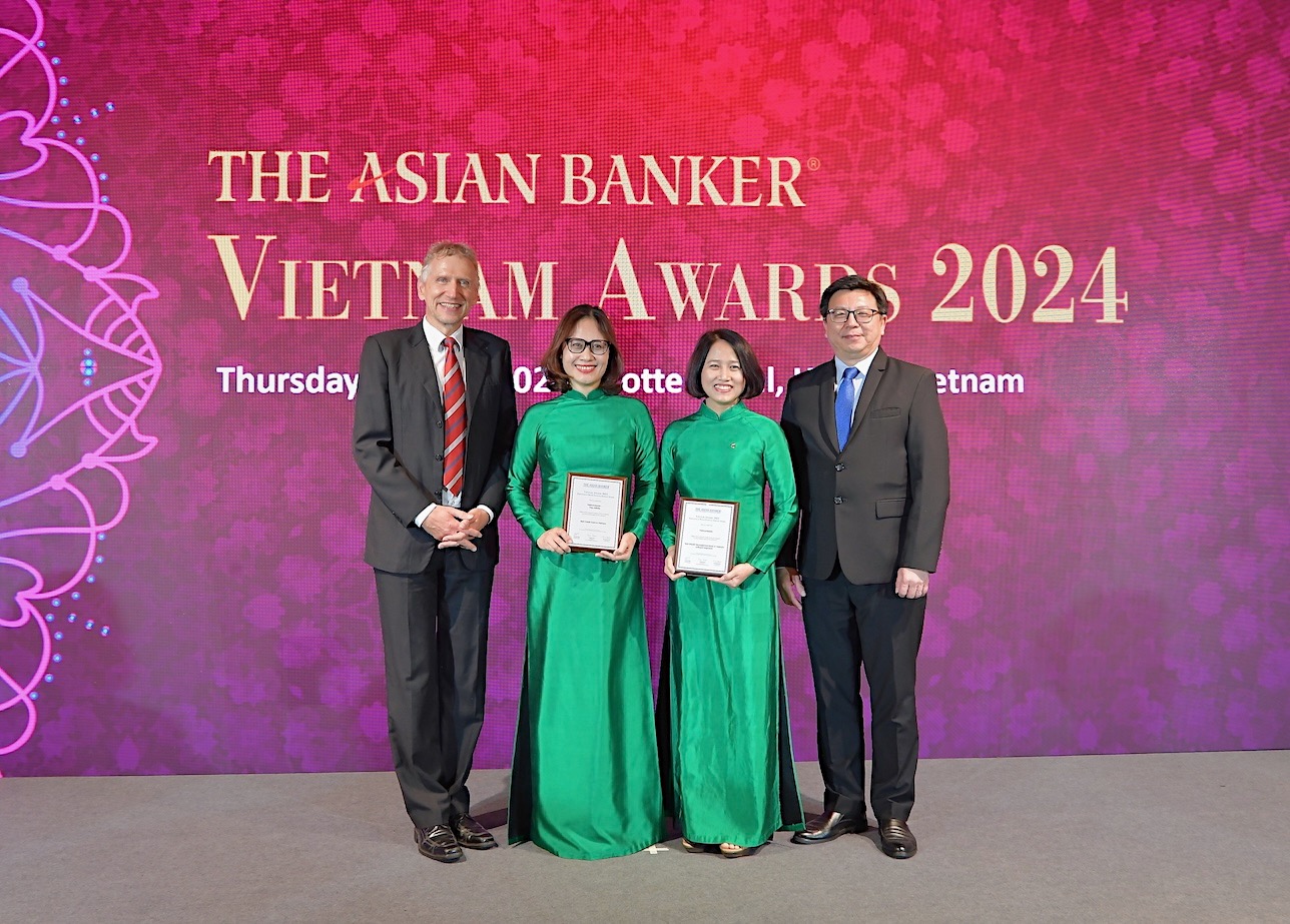 Vietcombank vinh dự nhận 02 giải thưởng lớn của The Asian Banker
