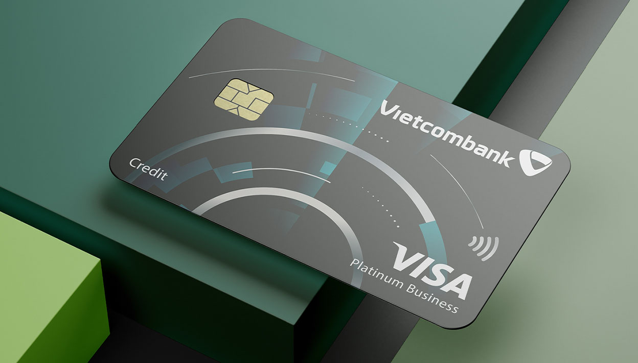 THE TIN DUNG VIETCOMBANK UU DÃI TOI 11,65 TY VND VA MIEN LAI TOI DA 57 NGAY