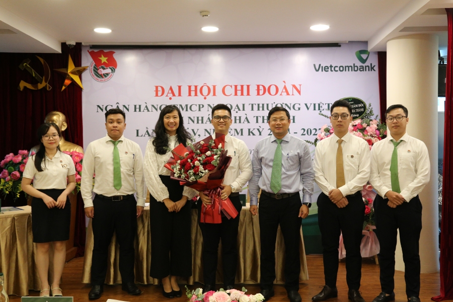 Chi đoàn cơ sở Vietcombank Hà Thành tổ chức Đại hội khóa V, nhiệm kỳ ...