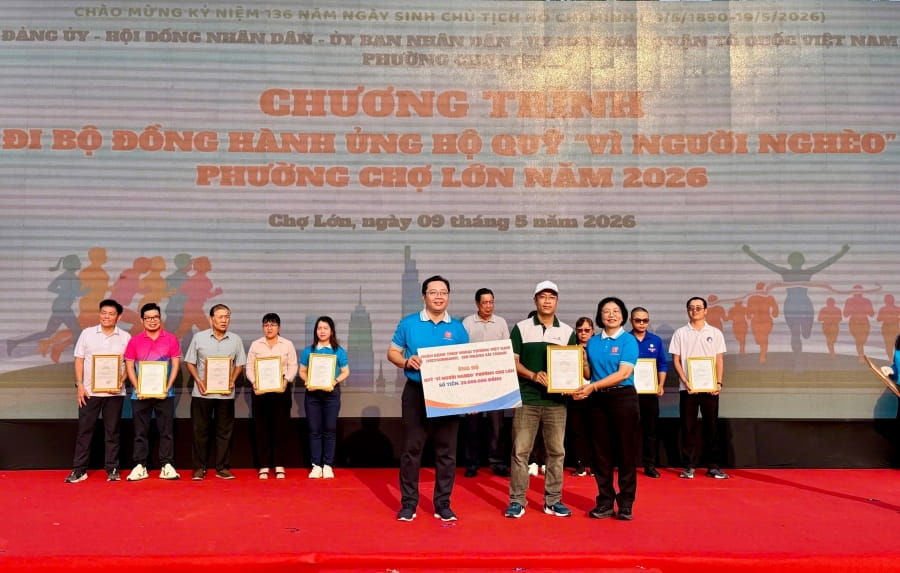 20260509_STh_DTA_DibodonghanhVinguoingheo_01