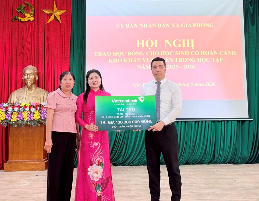 20260520_NBi_LVT_Trao200trieuHocbongHoaLuvaGiaPhong_03