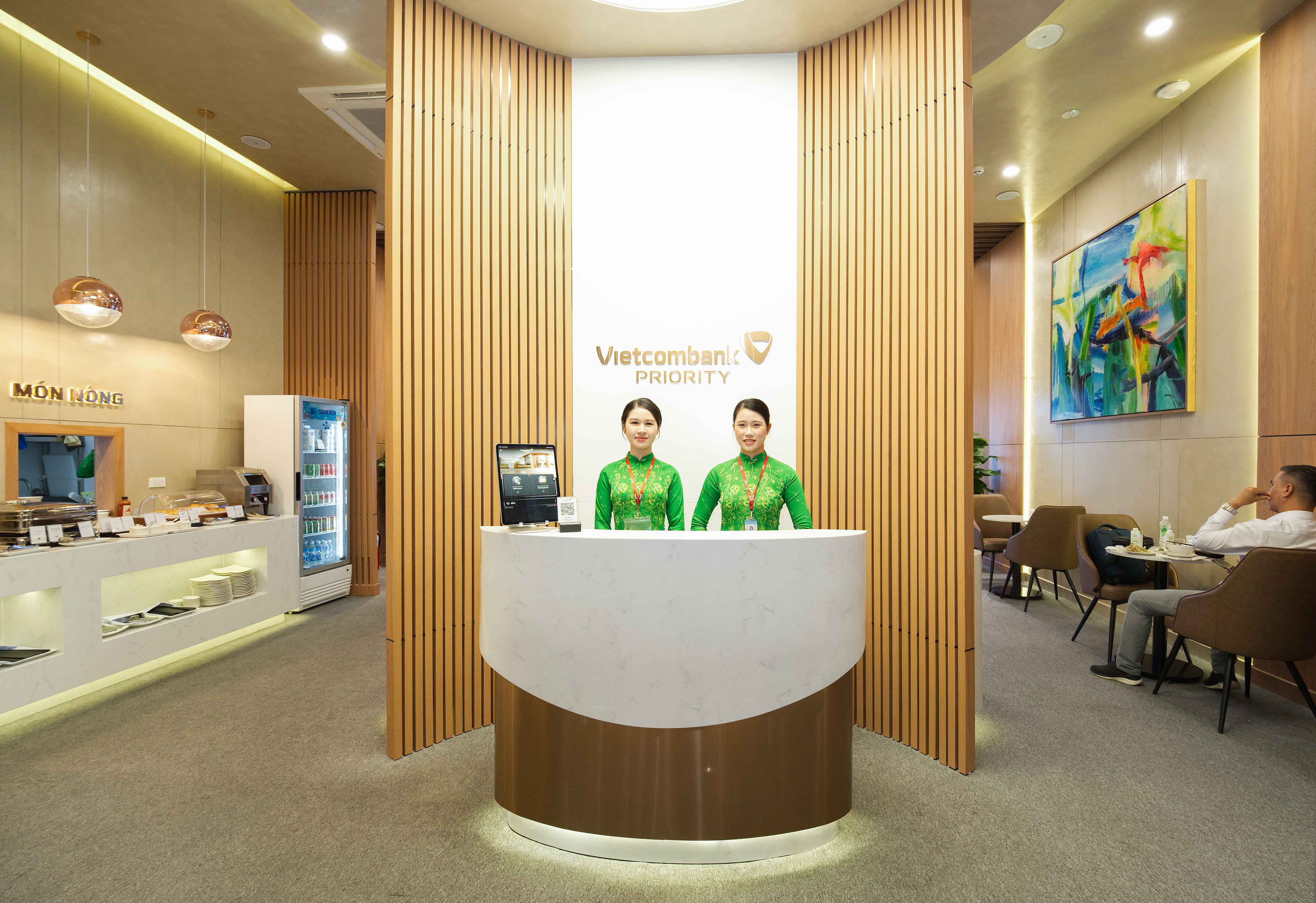 Không gian bên trong Vietcombank Priority Lounge Cam Ranh
