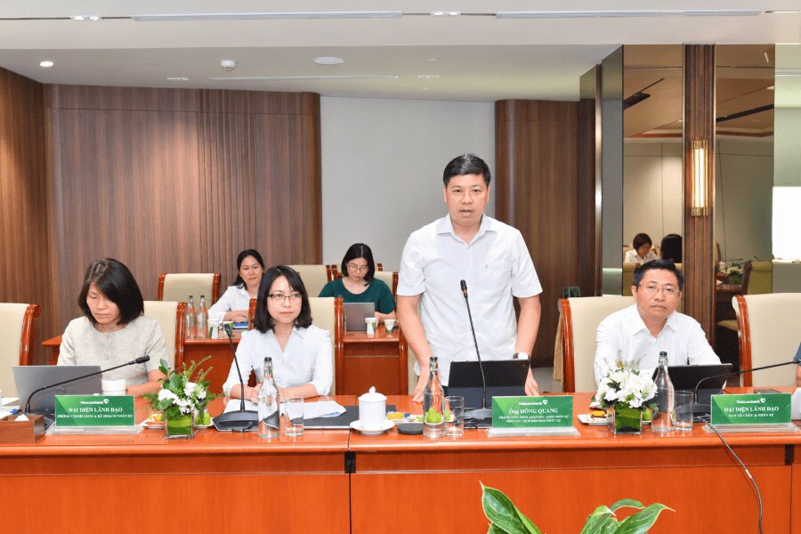 Ông Hồng Quang phát biểu tại buổi làm việc